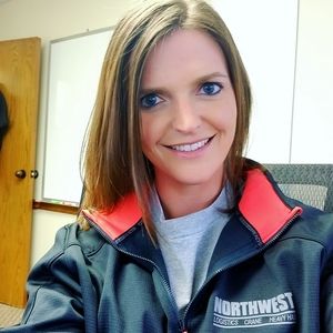 Meet your Posher, Deeanndra